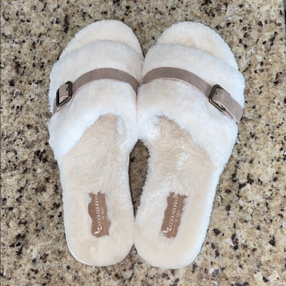 UGG slipper slides cream fur